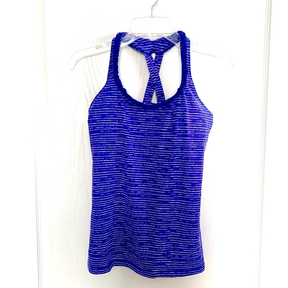 Lucy Yoga Ruffle Tank 💪‎ Periwinkel/White - Picture 3 of 8